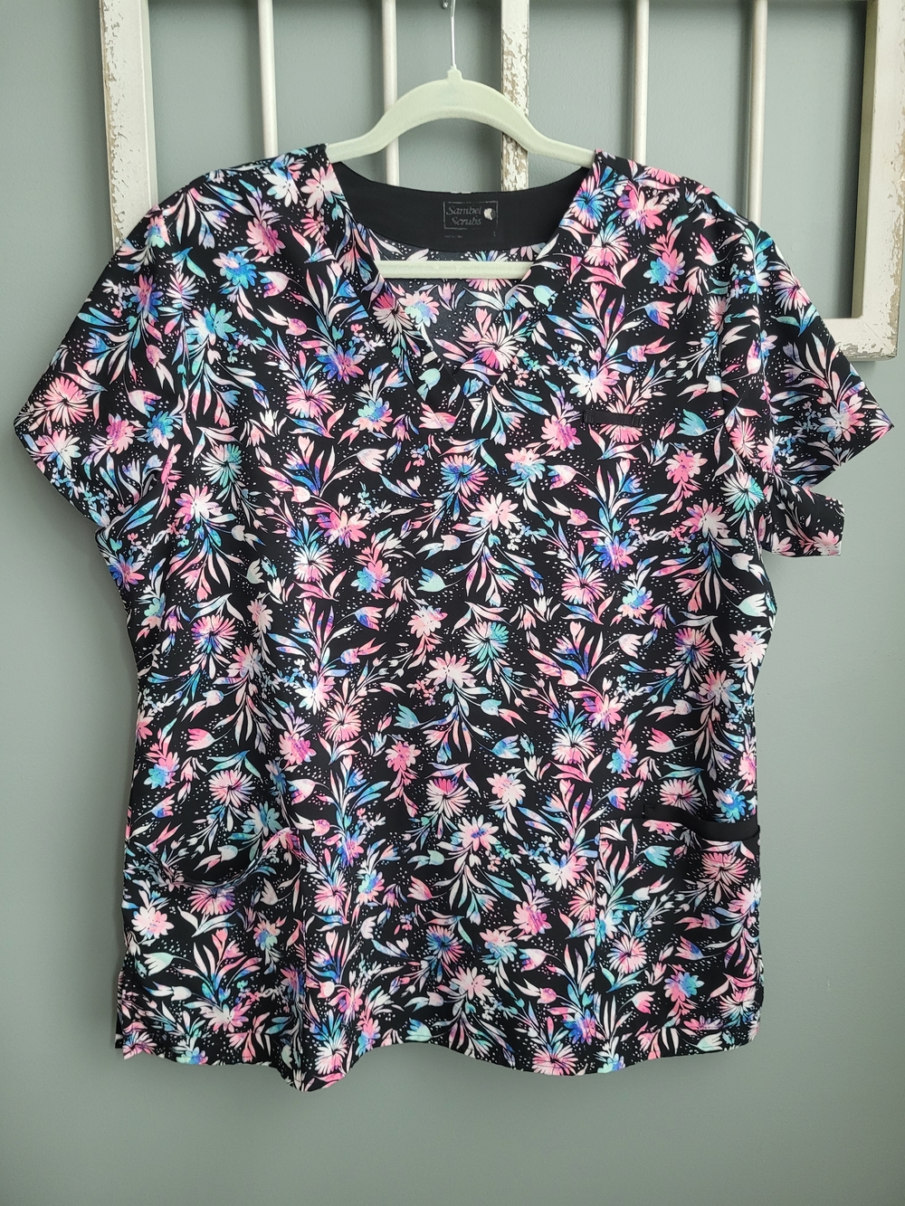 Sanibel Women's Scrub Top with Pink & Blue Accents - Uniform Medical